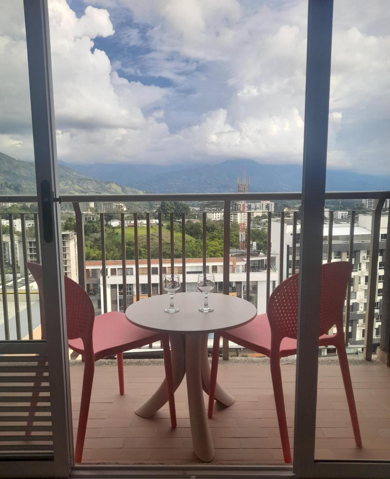 Aparta Estudios Zona 10 Armenia  Phòng bức ảnh